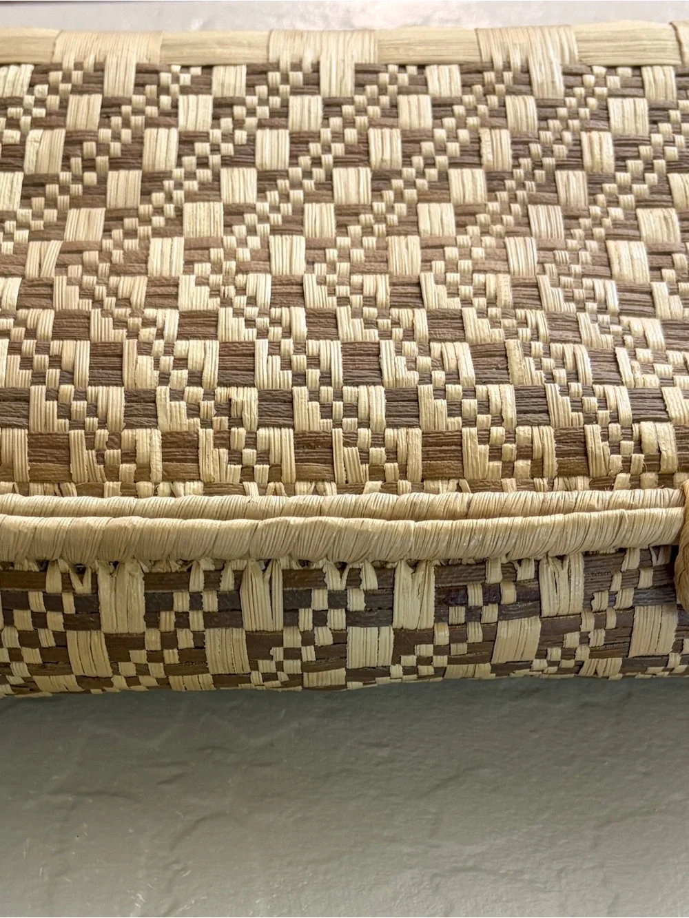 Vintage Handwoven Straw Box Purse Clutch Geometric Basket Bag Woven Knot Closure
